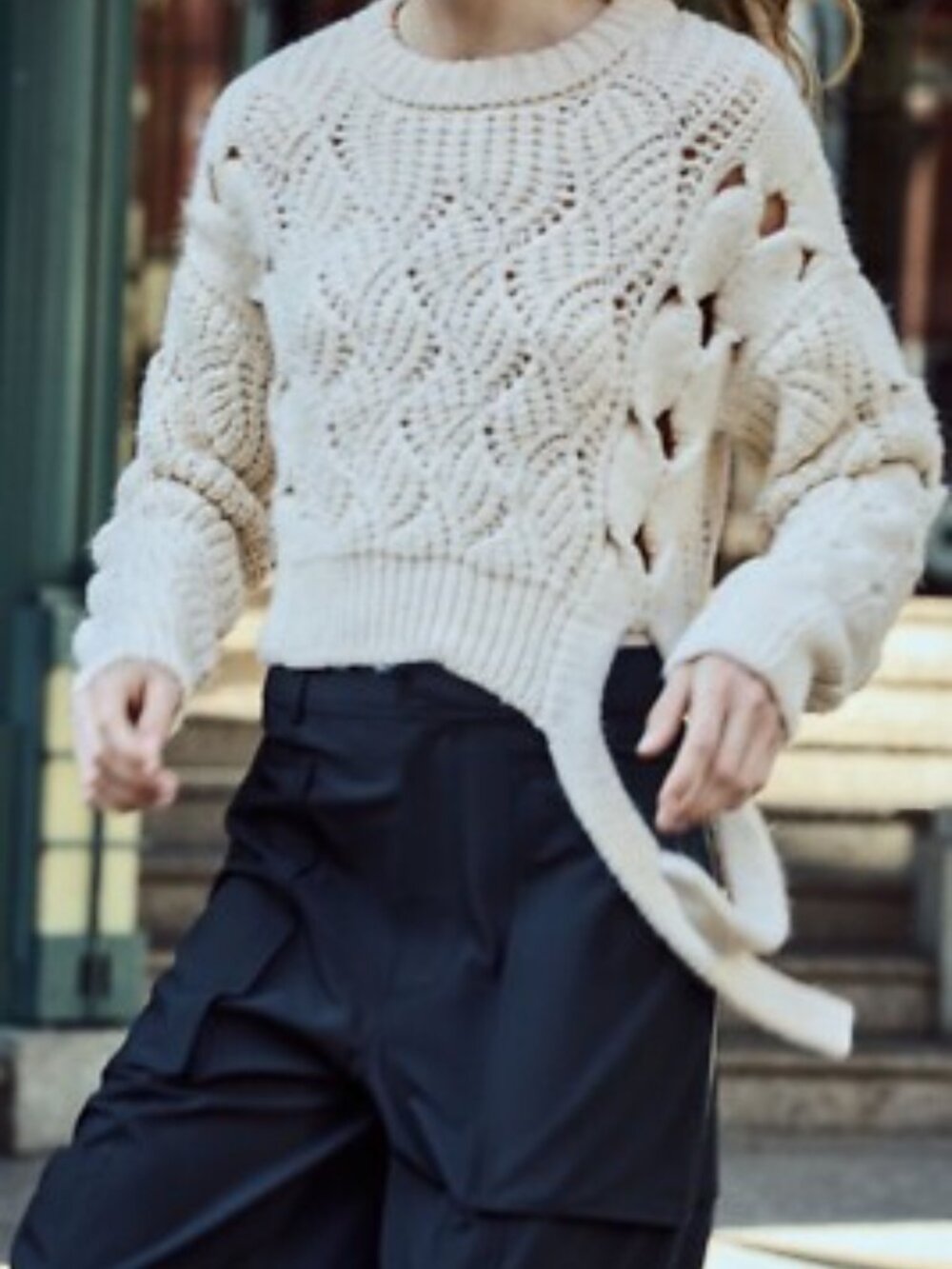 Zara Ivory Chunky Cable Knit Cropped Crewneck Sweater